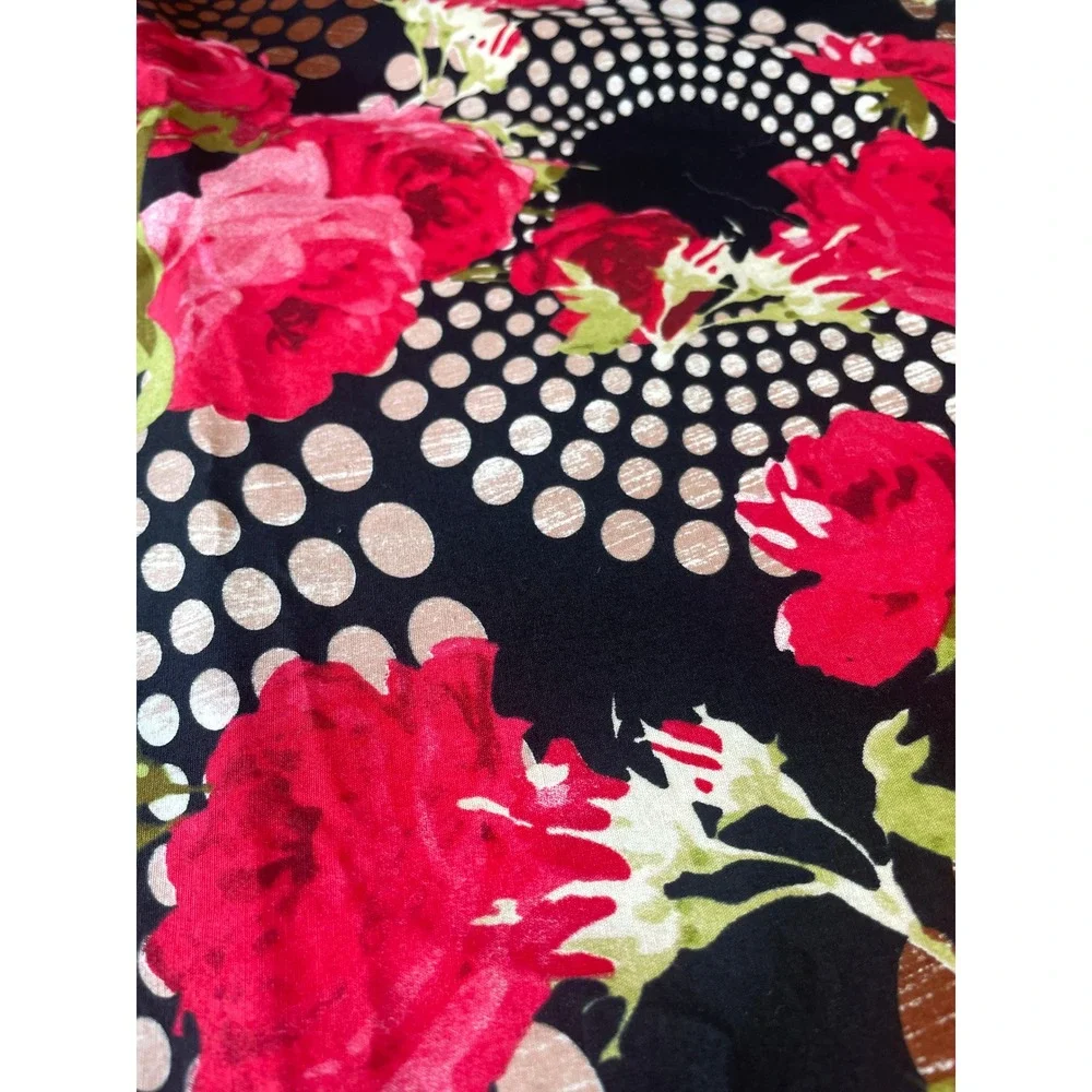 Quilting Cotton Fabric 84x44 Black Red Floral Metallic Polka Dot - Picture 3 of 4